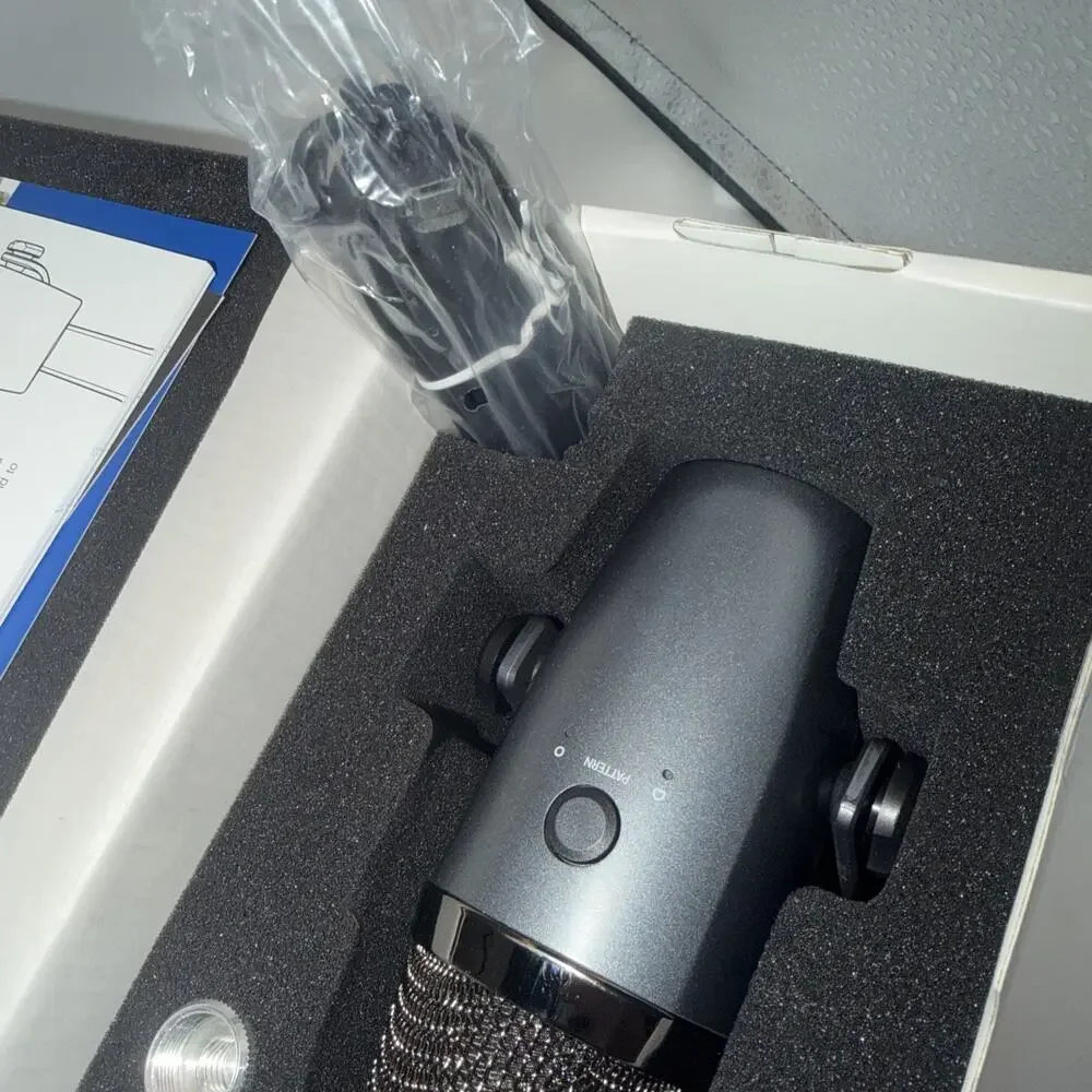 Logitech for Creators Blue Yeti Nano USB Microphone for Gaming, Stream,Open Box